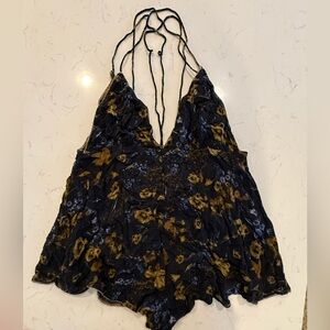 FP Free People Romper Women's Size Large Losin It Floral Sheer Sexy Flowy Loose